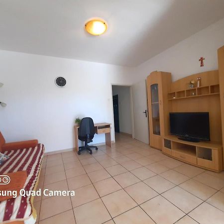 Apartman Samblic Krk Town Luaran gambar