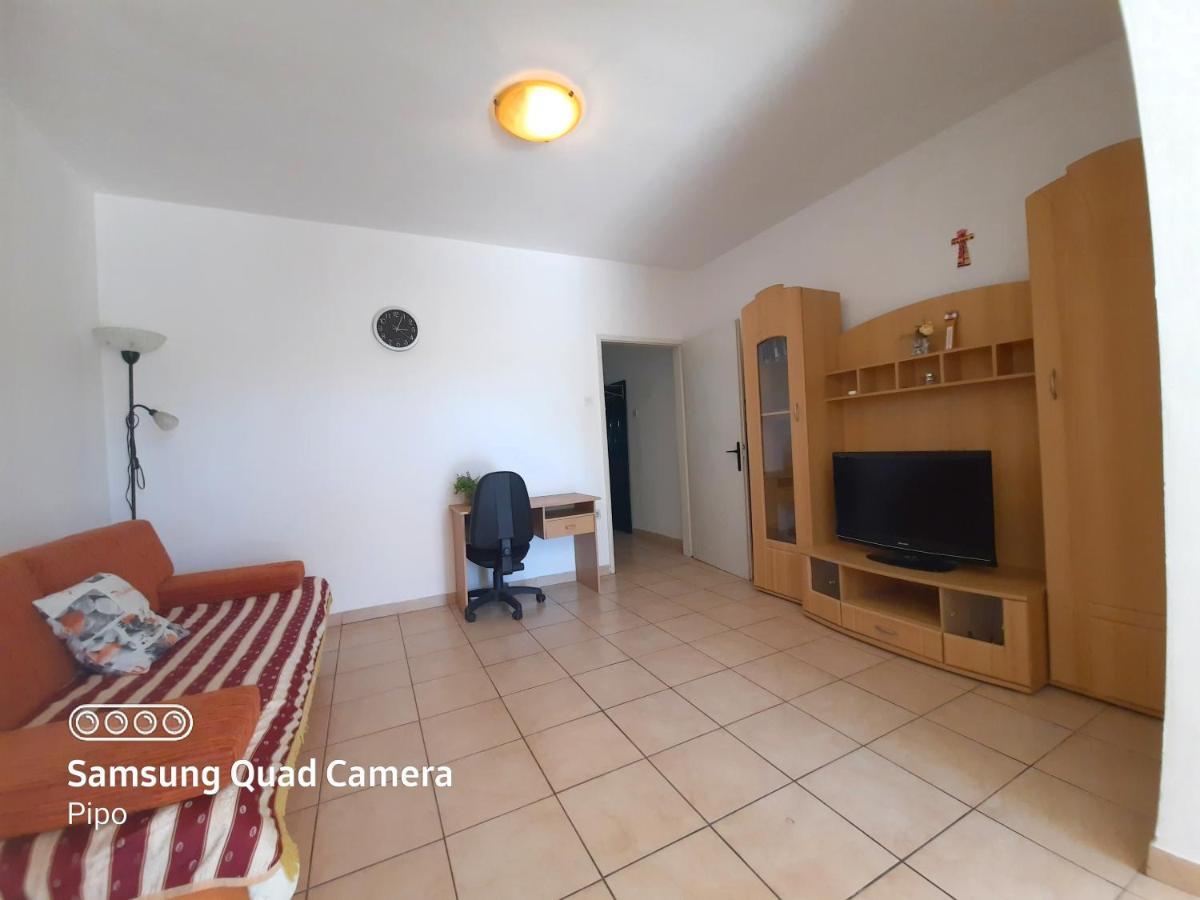 Apartman Samblic Krk Town Luaran gambar
